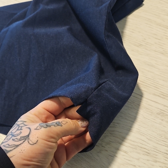 Like New Time and Tru Veey Stretchy Elastic Waistband Dark Blue Denim Shorts Lg - Picture 4 of 8